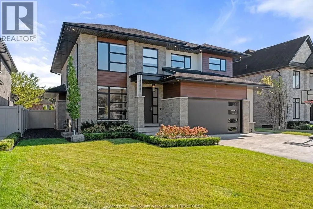258 Xavier Circle Lakeshore ON N8N 0J3