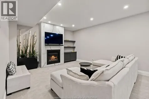 258 Xavier Circle Lakeshore ON N8N 0J3