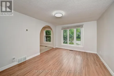 48 Cluthe Crescent Kitchener ON N2P 1M8