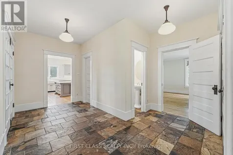 424 Concession Rd 8 East Hamilton ON L0P 1B0