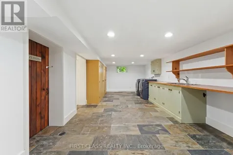 424 Concession Rd 8 East Hamilton ON L0P 1B0