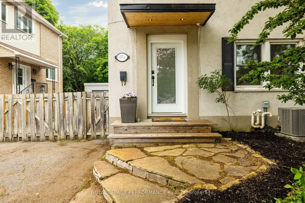 571 Churchill Avenue North Ottawa ON K1Z 5E6