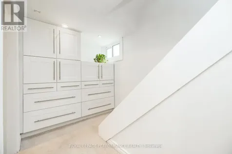 571 Churchill Avenue North Ottawa ON K1Z 5E6