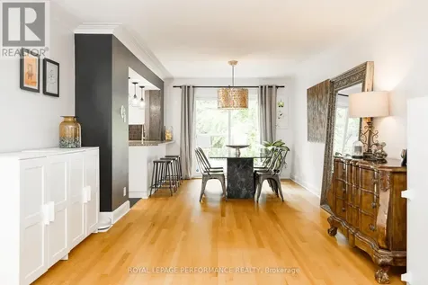 571 Churchill Avenue North Ottawa ON K1Z 5E6