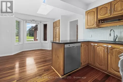 7039 Quinnfield Way Ottawa ON K4P 1B7