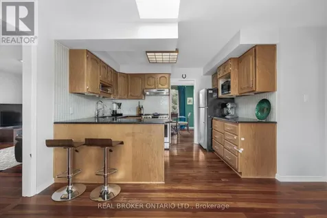7039 Quinnfield Way Ottawa ON K4P 1B7