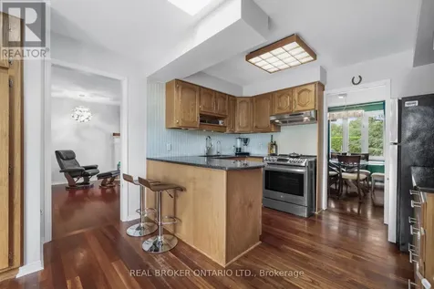 7039 Quinnfield Way Ottawa ON K4P 1B7