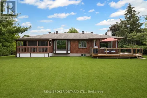 7039 Quinnfield Way Ottawa ON K4P 1B7