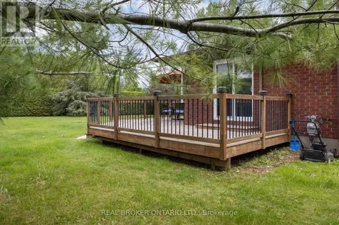 7039 Quinnfield Way Ottawa ON K4P 1B7