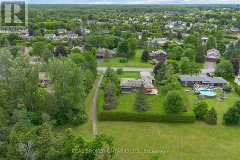 7039 Quinnfield Way Ottawa ON K4P 1B7
