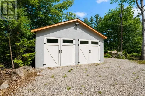 8122 Laidlaw Avenue Ramara ON L0K 2B0