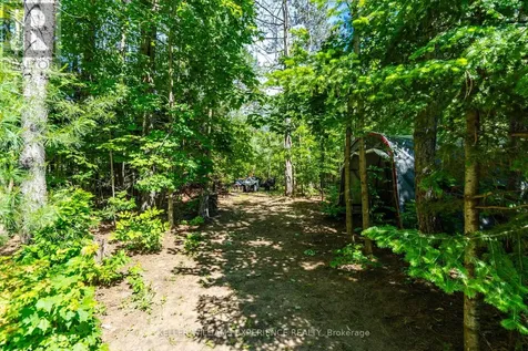 2 Greenshields Crescent Oro-medonte ON L0L 1T0