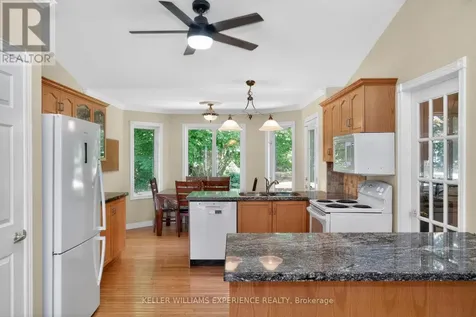 2 Greenshields Crescent Oro-medonte ON L0L 1T0