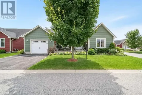 1 Bay Moorings Boulevard Penetanguishene ON L9M 1E7
