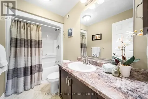 1 Bay Moorings Boulevard Penetanguishene ON L9M 1E7