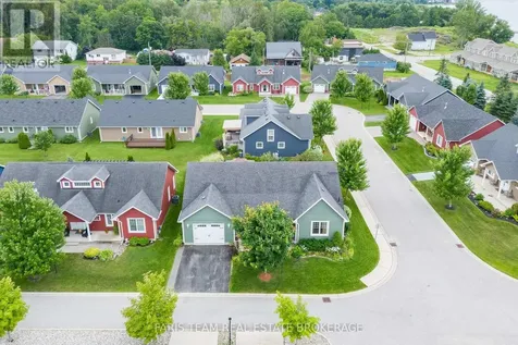 1 Bay Moorings Boulevard Penetanguishene ON L9M 1E7