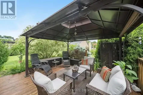 1 Bay Moorings Boulevard Penetanguishene ON L9M 1E7
