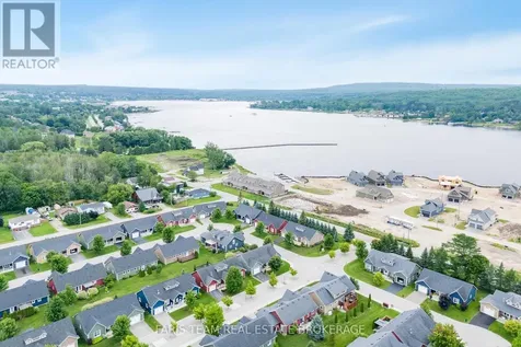 1 Bay Moorings Boulevard Penetanguishene ON L9M 1E7