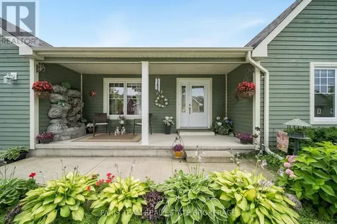 1 Bay Moorings Boulevard Penetanguishene ON L9M 1E7