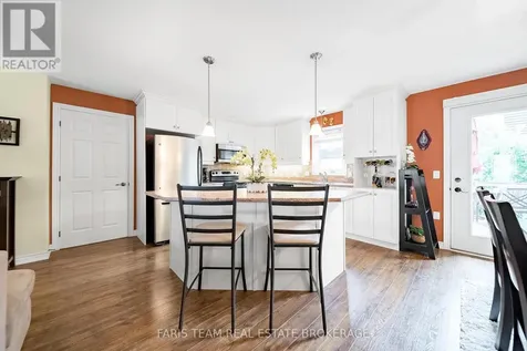 1 Bay Moorings Boulevard Penetanguishene ON L9M 1E7
