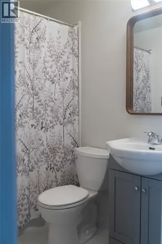 27 Turner Drive Sarnia ON N7S 4R9