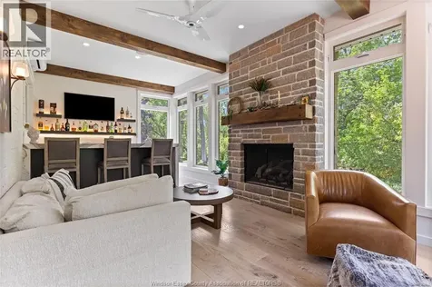 261 Ruggaber Drive Lakeshore ON N8N 4N8