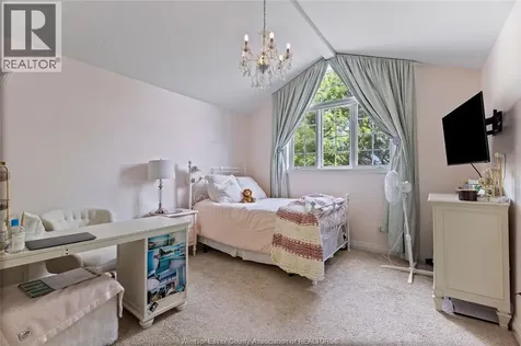 261 Ruggaber Drive Lakeshore ON N8N 4N8