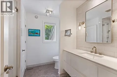 261 Ruggaber Drive Lakeshore ON N8N 4N8