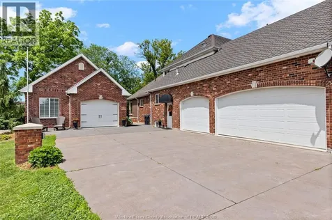 261 Ruggaber Drive Lakeshore ON N8N 4N8