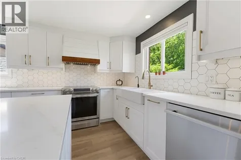 3 Alona Avenue Cambridge ON N3C 3Y5