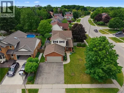 3 Alona Avenue Cambridge ON N3C 3Y5