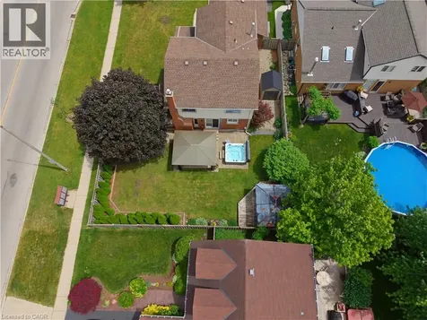 3 Alona Avenue Cambridge ON N3C 3Y5