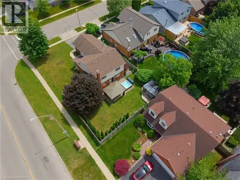 3 Alona Avenue Cambridge ON N3C 3Y5