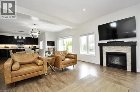 133 Grandville Circle Paris ON N3L 0A7