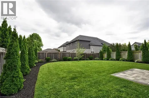 133 Grandville Circle Paris ON N3L 0A7