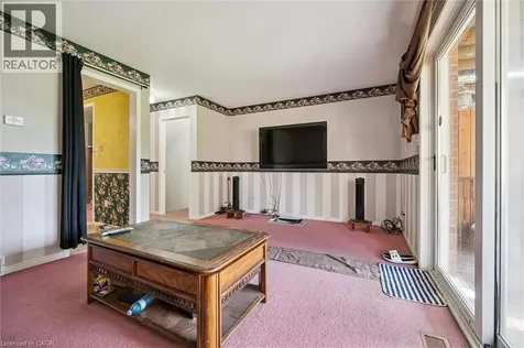 1192 Ottawa Street South Kitchener ON N2E 1L8