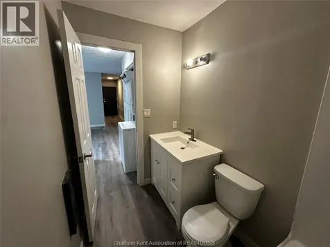 89 Sheldon Avenue Chatham ON N7L 3M8
