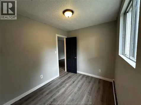 89 Sheldon Avenue Chatham ON N7L 3M8