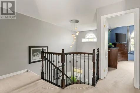 4254 Forest Wood Drive Severn ON L3V 6H3