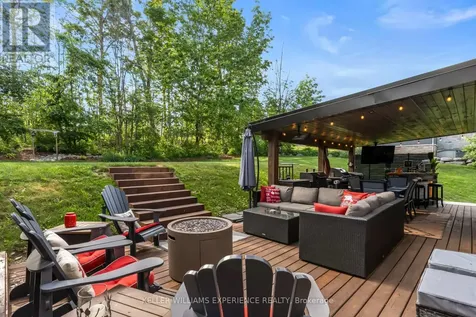 4254 Forest Wood Drive Severn ON L3V 6H3