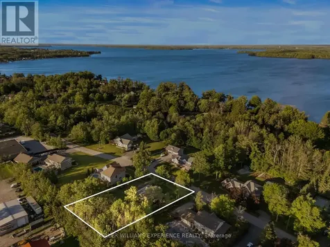 4254 Forest Wood Drive Severn ON L3V 6H3