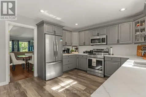 4254 Forest Wood Drive Severn ON L3V 6H3