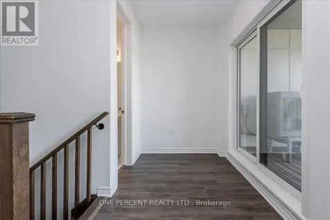 16 Pearen Lane Barrie ON L9J 0Z7