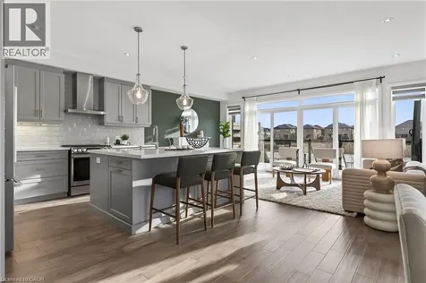 35 Midhurst Heights Hamilton ON L8J 0K9