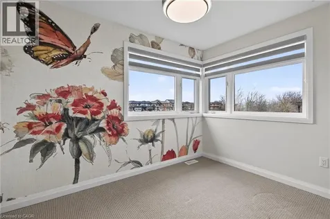 35 Midhurst Heights Hamilton ON L8J 0K9