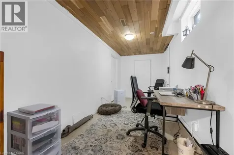 4501 Frances Crescent Beamsville ON L3J 0E8
