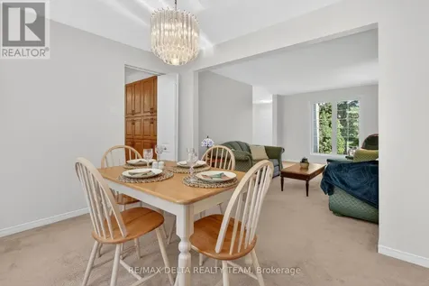 664 Thicket Way Ottawa ON K4A 3B1