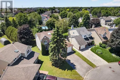 664 Thicket Way Ottawa ON K4A 3B1