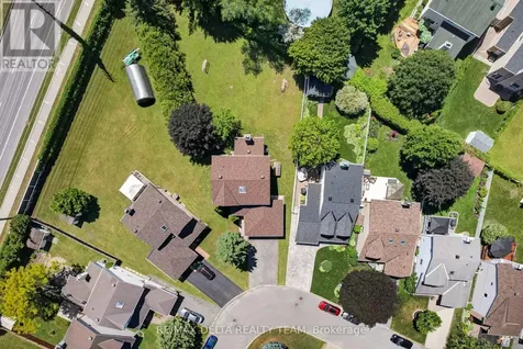 664 Thicket Way Ottawa ON K4A 3B1