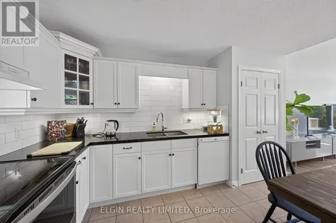 34 Pear Tree Avenue St. Thomas ON N5R 0B5